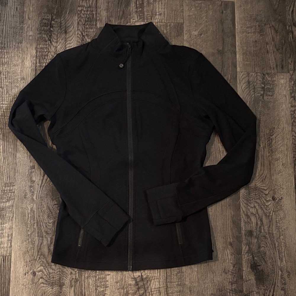 Lululemon Define Full Length Jacket - Black with Diamond Pattern - Size 12 - Picture 1 of 4